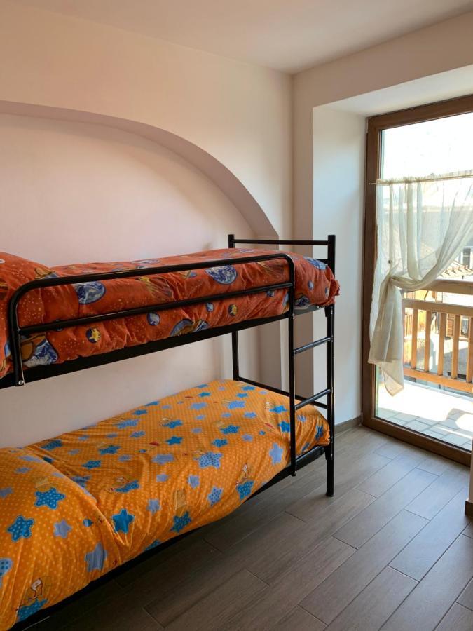 Appartamento Vacanze Chantal Пейо Екстериор снимка