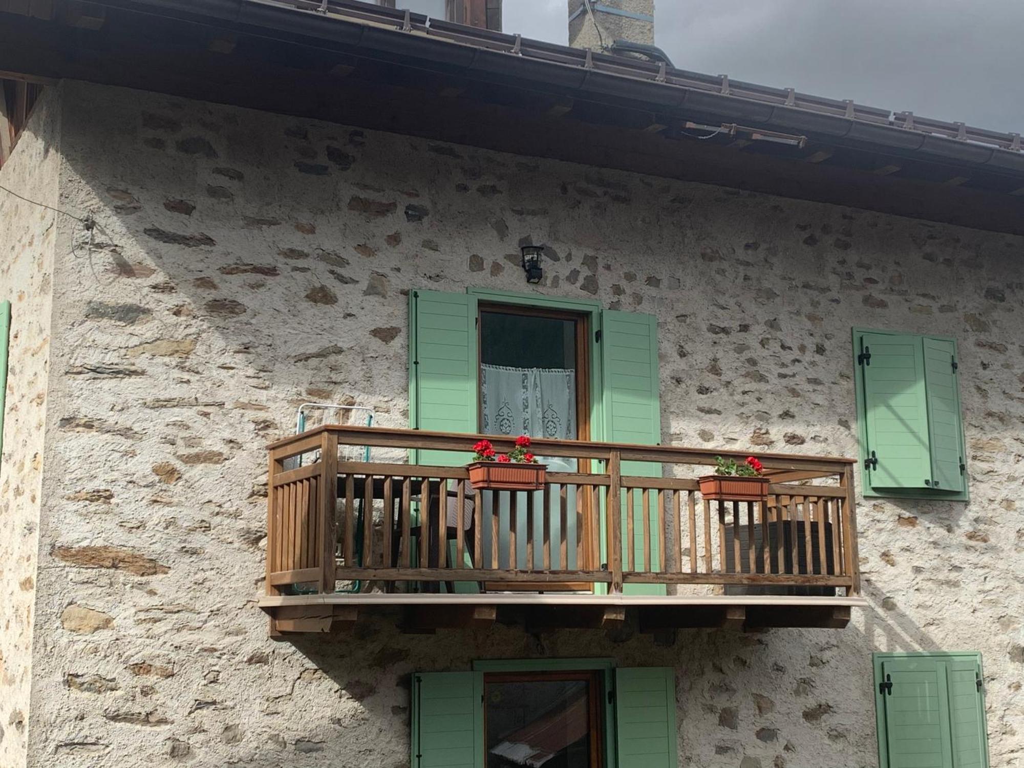Appartamento Vacanze Chantal Пейо Екстериор снимка