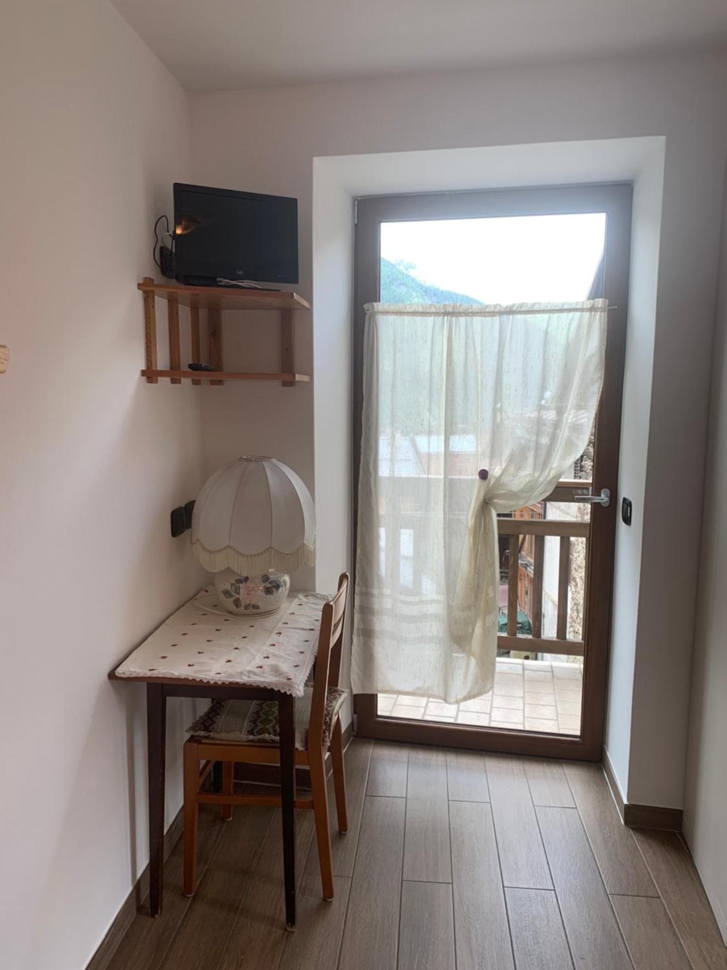 Appartamento Vacanze Chantal Пейо Екстериор снимка