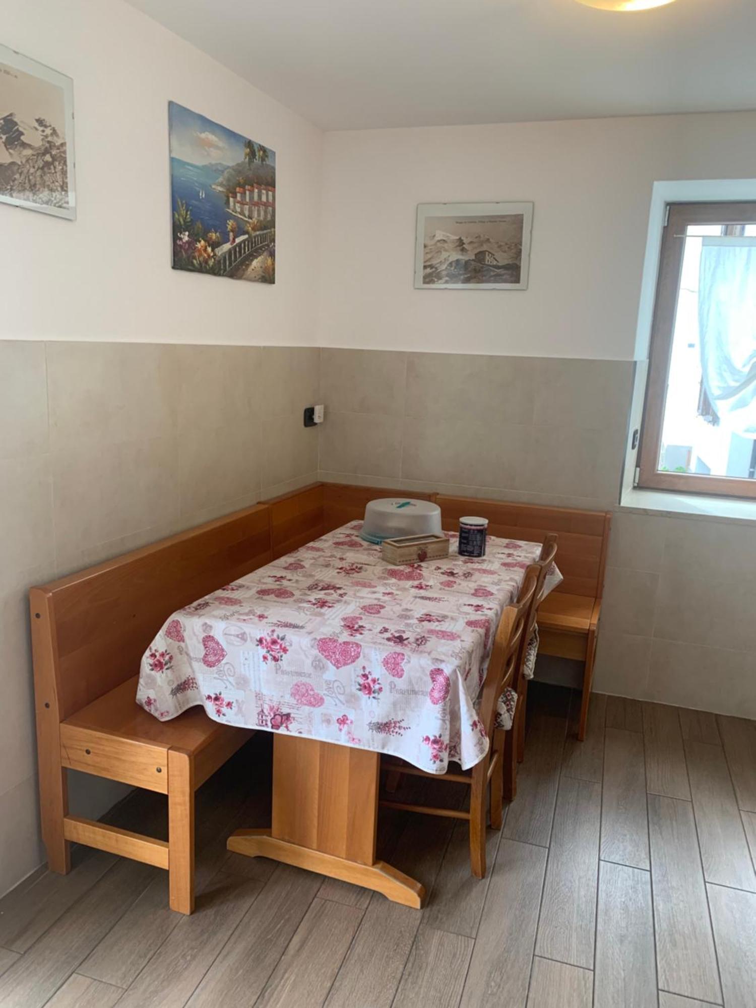Appartamento Vacanze Chantal Пейо Екстериор снимка